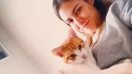 	<p>Anahí de Cárdenas junto a su gatita Tita</p>