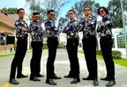 Al fondo hay sitio: "Grupo 7" se lanza como agrupación de cumbia en la vida real