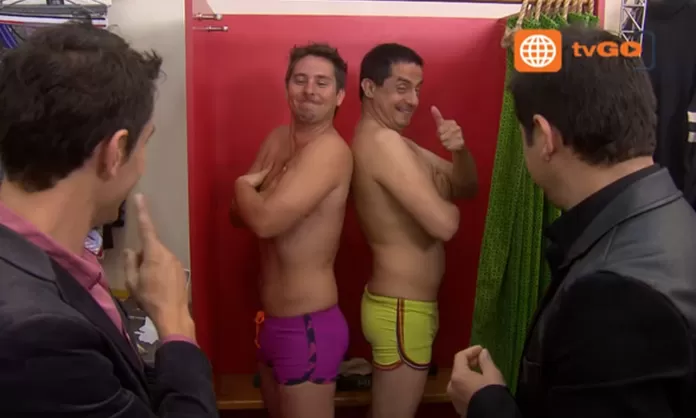 Al fondo hay sitio: Pepe y Tito modelaron para sus amigos en ropa de baño |  América Televisión