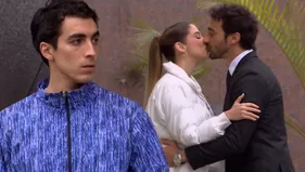 Alessia besó a Juan Pablo frente a Jimmy