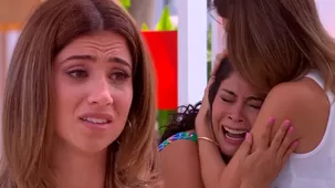 Alessia y Gladys lloraron desconsoladamente por el cierre de su negocio. | Composición: Al fondo hay sitio