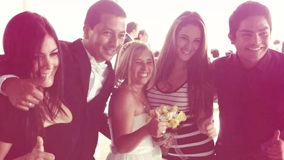 El actor Carlos Solano “Félix” junto a Kukuli Morante, Erick Elera quien asistió junto a su esposa