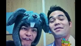 	<p>Hiro junto a Joel una rata peluda</p>