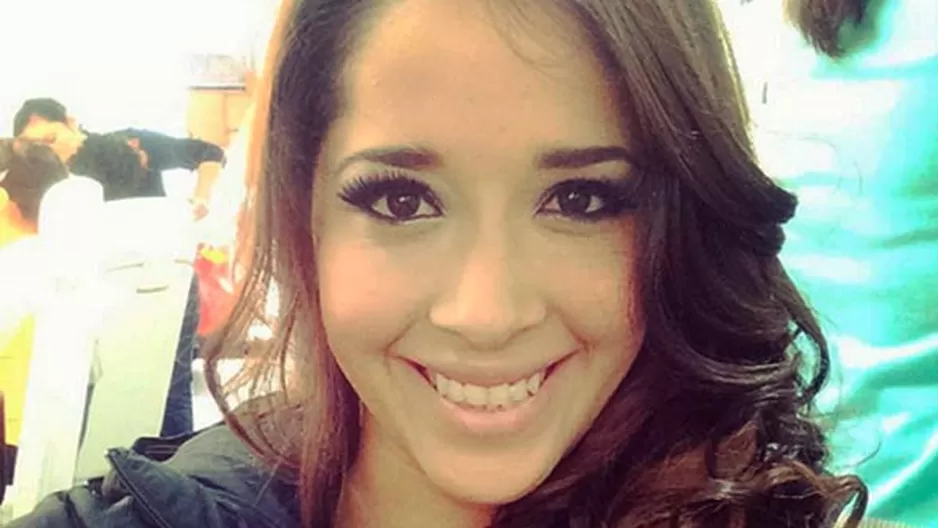 Areliz Benel lució sexy disfraz en Halloween