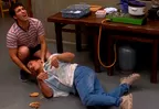Jimmy gritó desesperado al encontrar tieso a Joel: "Lo maté"