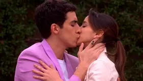 Jimmy y Yesenia se besaron apasionadamente