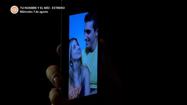 Jimmy nostálgico viendo sus fotos con Alessia