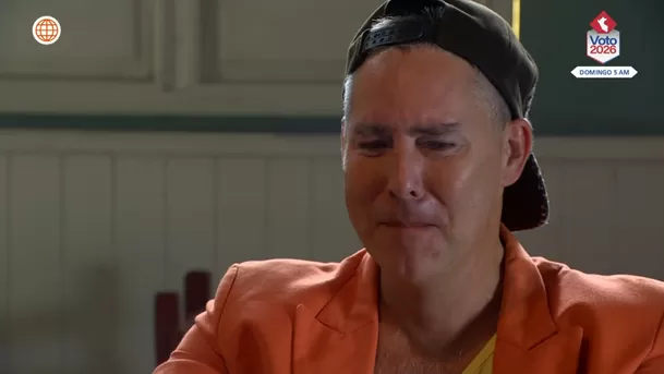Tito sufriendo por 'traición' de Lorena con Maximiliano | Fuente: AméricaTv