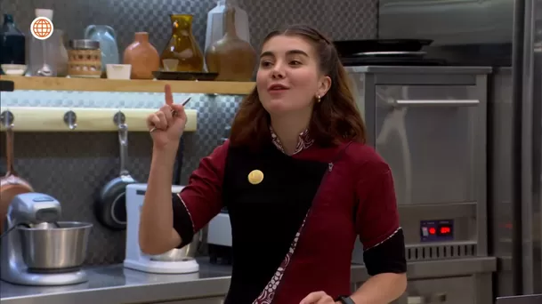 Laia elogiando el buen trabajo de Jimmy