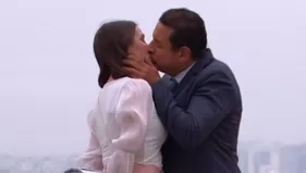 Miguel Ignacio le robó beso a Marcela tras declararle su amor