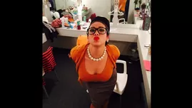 	<p>Magdyel Ugaz luce su vestuario de una obra de teatro</p>