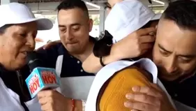 Clínica condona millonaria deuda a madre de familia en vivo