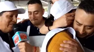 Clínica condona millonaria deuda a madre de familia en vivo
