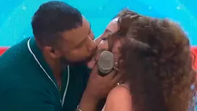 Janet Barboza y Edson Dávila se besaron apasionadamente en reto