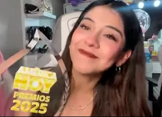 Zully ganó premio "La canción del año 2025" y anuncia más temas.