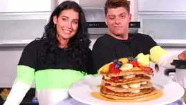 	<p>Ignacio Balad&aacute;n y Angelle Folse preparan delicioso pancake nutritivo</p>