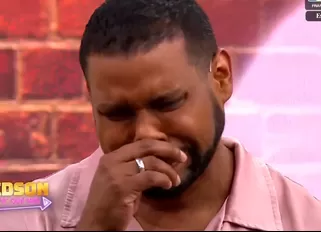 Edson Dávila "lloró" en vivo por duras críticas. | Fuente: América Televisión