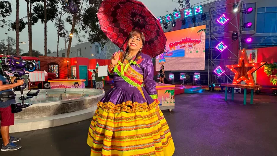 La Chola Chabuca contenta