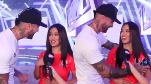 Angie Arizaga toca su vientre y sorprende a Jota Benz: Estoy sensible, no juegues con mis sentimientos