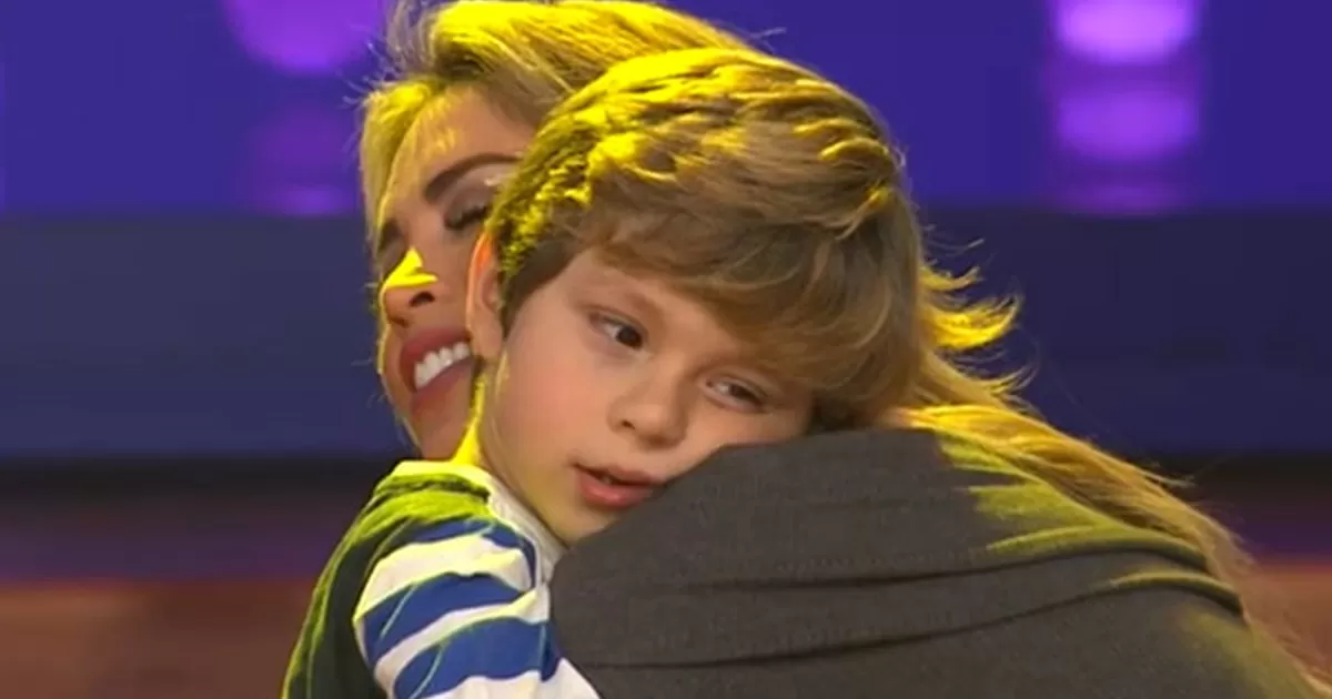 Sheyla Rojas Su Hijo Antonito Dio Sus Primeros Pasos En Vivo America Television