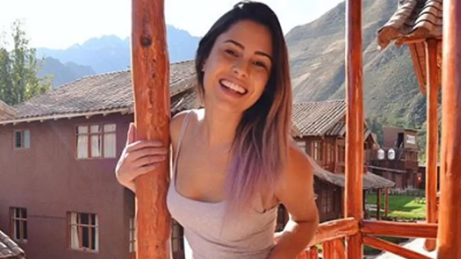 Francesca Zignago se lució junto a su hermana en la playa.