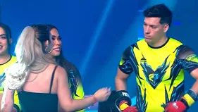 Flavia Laos y Patricio Parodi protagonizaron tenso saludo EN VIVO