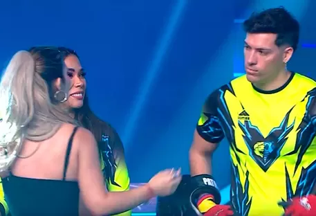Patricio y Flavia se saludaron así | Fuente: América Televisión