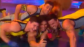 Gino Assereto se toma "selfie" mientras competía con Patricio Parodi 