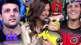 	<p>Krayg Peña se burló de Nicola Porcella con este muñeco en vivo.</p>