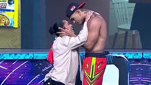 ¿Leandro Cabello robó beso a Katia Palma? Esto sucedió en vivo