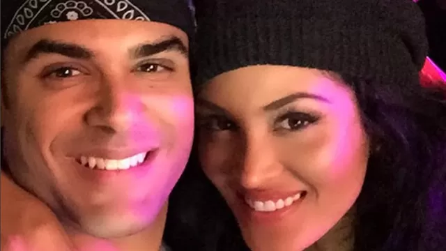 	Michelle Soifer y Erick Sabater celebran sus 23 meses de relaci&oacute;n.