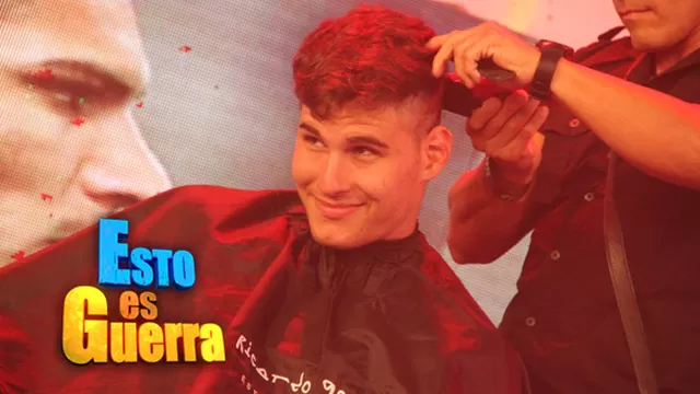 	Benjam&iacute;n Lukovski en pleno corte de cabello.