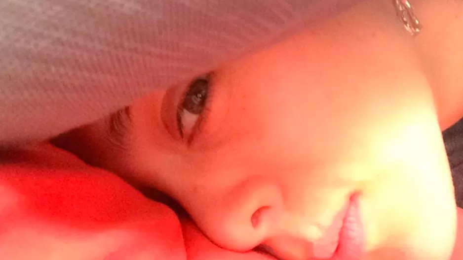 Mira cómo luce Sheyla Rojas al despertar y sin maquillaje