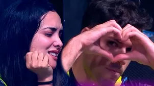 Rosángela Espinoza cantó tema a Patricio Parodi y así reaccionó