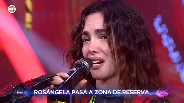 Rosángela Espinoza lloró al pasar a los guerreros.