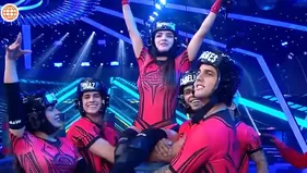 Rosángela Espinoza se convirtió en una quinceañera