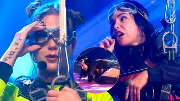 Rosángela Espinoza sufrió caída tras intentar burlarse de Ducelia Echevarría al perder juego