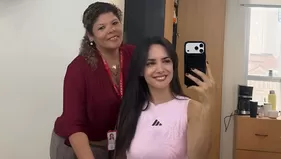 Rosángela Espinoza tuvo conmovedor reencuentro con maquilladora de su adolescencia