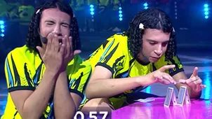 Valentino estalló de emoción al superar intenso reto de naipes