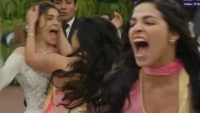 Josephine agarró de los pelos a Stefania por golpear a Guido