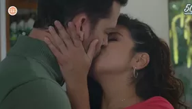 Martina robó apasionado beso a Luciano