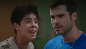 Thiago se enfrentó a Rodolfo por defender a Josefina