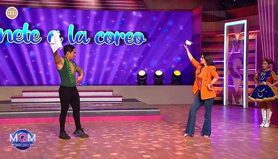 Rebeca Escribens y Raúl Carpena bailaron marinera.