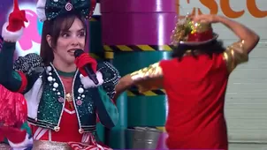 Rosángela Espinoza cantó a capela y La Carlota huyó del set