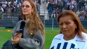 Ana Paula y doña Peta separadas en presentación de Guerrero