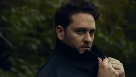 Christopher Uckermann presenta su primer single Pase lo que pase.