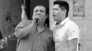 Alana Rojas y Manolo Rojas en su barrio de la Huaquilla | Composición: Katherine Lozano