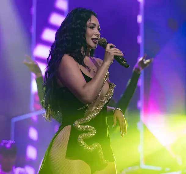 Pamela Franco niega crisis en su orquesta.