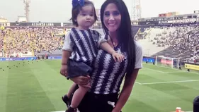 Melissa Paredes y su hija Mía acompañaron a Rodrigo Cuba a la "Noche Blanquiazul"