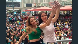 	<p>Altair Jarabo y Marlene Favela en firma de autógrafos</p>